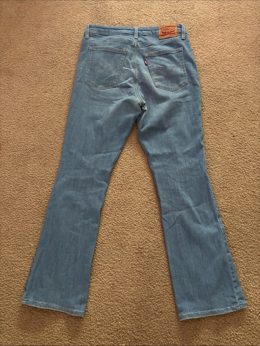 Levi's Women's High Rise Bootcut Jeans size 31